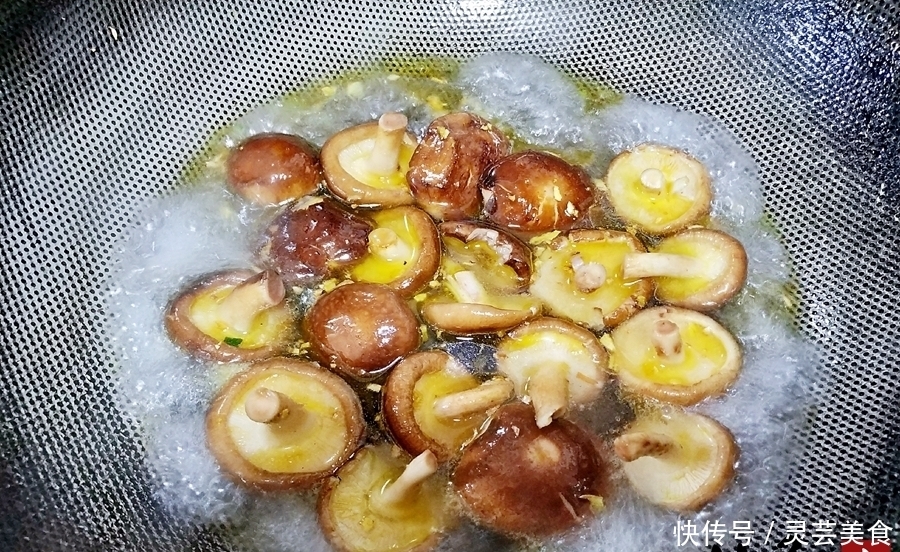 常吃|夏季减肥常吃这道菜,让你腰变细了背变薄了,让你更自信