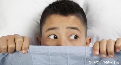 年龄|“3岁分床、5岁分房”坑了无数孩子!分床睡最好年龄到底是几岁?