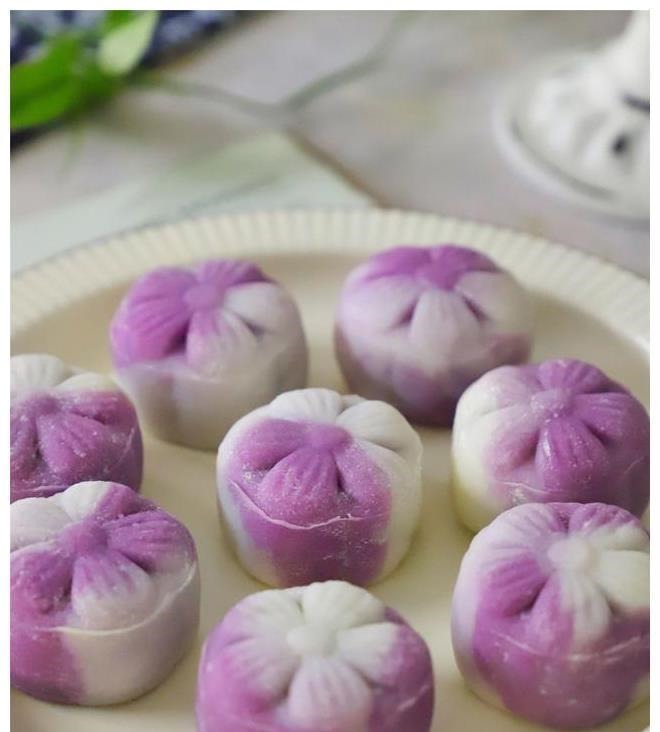 月饼最简单的做法，不用烤箱不用面粉，少油低糖，好吃不胖零失败