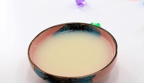 女性身体|女人体内缺乏雌激素，更易衰老？常吃三物，面色红润显年轻