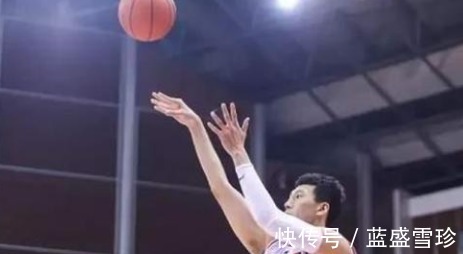 张昊|断崖式下滑!杜锋昔日神射手沦为废柴,手术后还不能恢复昔日之勇!