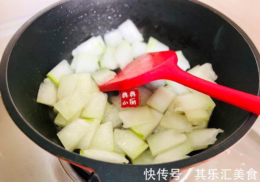 好吃|好吃不胖的冬瓜肉圆汤,鲜美嫩滑,天热做起来