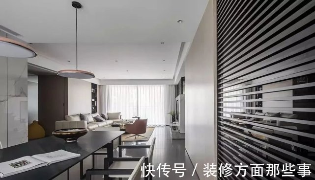 百叶|160㎡现代简约风,木饰面+黑色百叶,通透高级有气质!