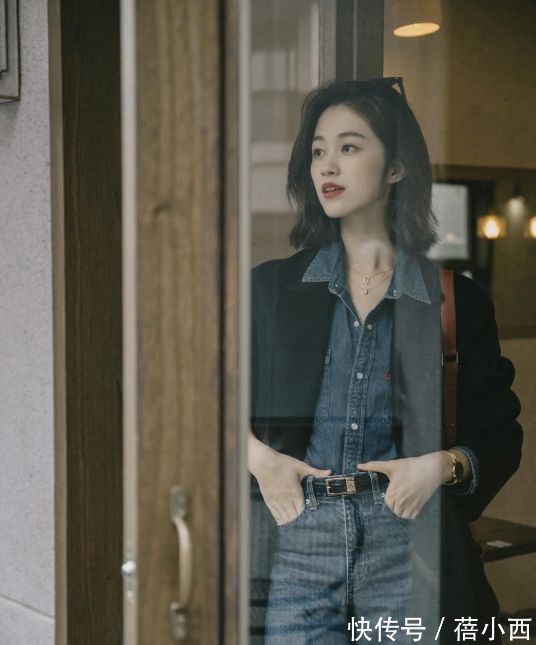 女人味|奔三奔四的女人,今年建议多穿“黑色大衣”,这样搭简约又显气质