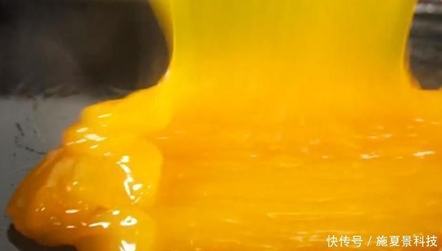 南瓜新做法,不蒸不煮不烙饼,香甜Q弹,孩子一口一个,直说好吃