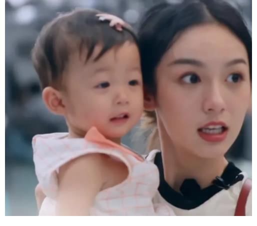 檀健次|《中餐厅》一线明星扎堆!没成想,核心人物却是只有23岁的周也?