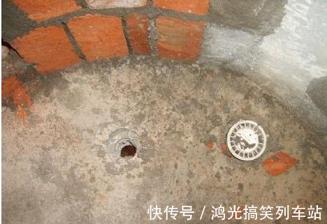 砖砌|老爸为了省钱砖砌淋浴房,传到朋友圈被吐槽说:像棺材,气炸了!