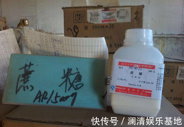 喷洒|蚯蚓钓鱼这样加工,诱钓效果起码翻一倍
