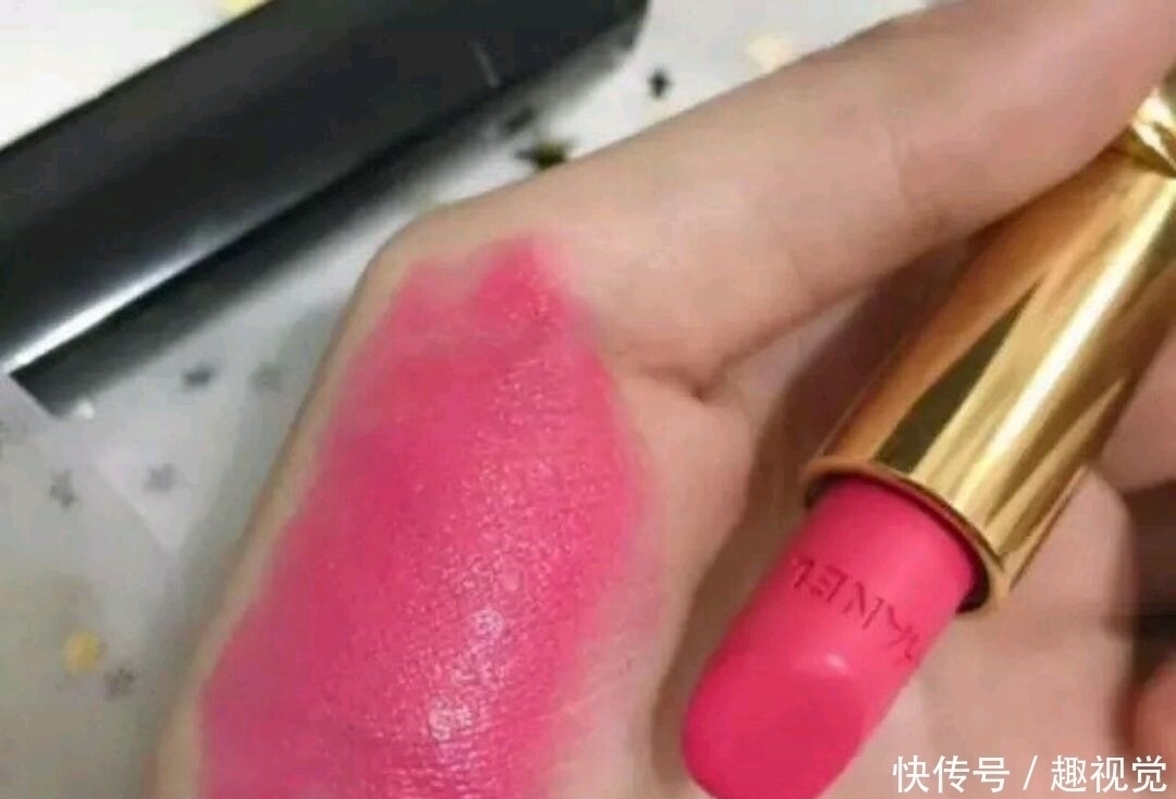 颜色|黄皮女生千万不能选这几支口红,不但显黑还显老,快看看手里有吗