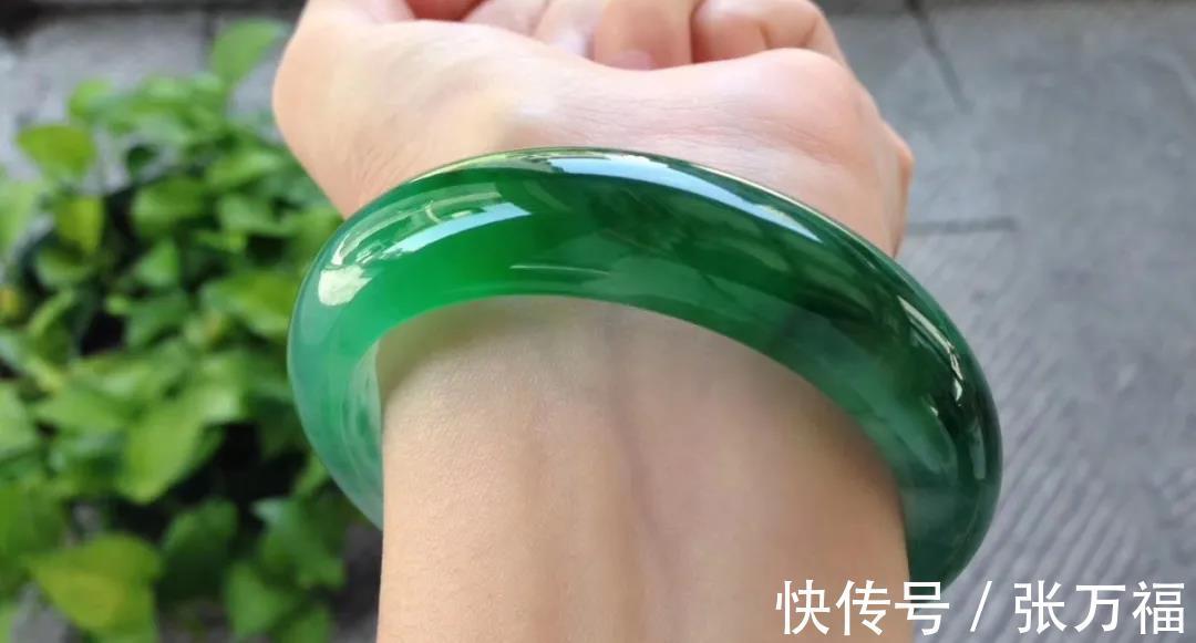 黄金首饰 适合送给另一半的珠宝,都有哪些?