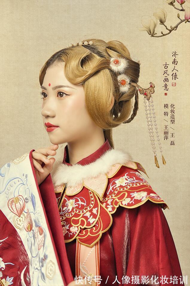 王老师|什么是轻奢时尚风格?该如何结合运用?山东化妆培训学校王老师分享!