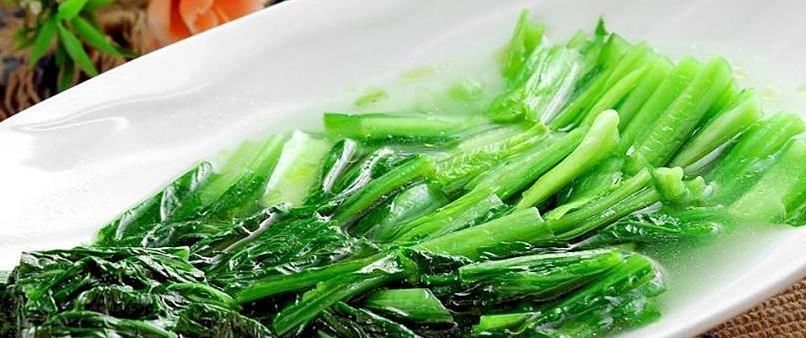 炒青菜|炒青菜时，万万不可直接下油锅，多做一步，青菜香嫩水润更好吃