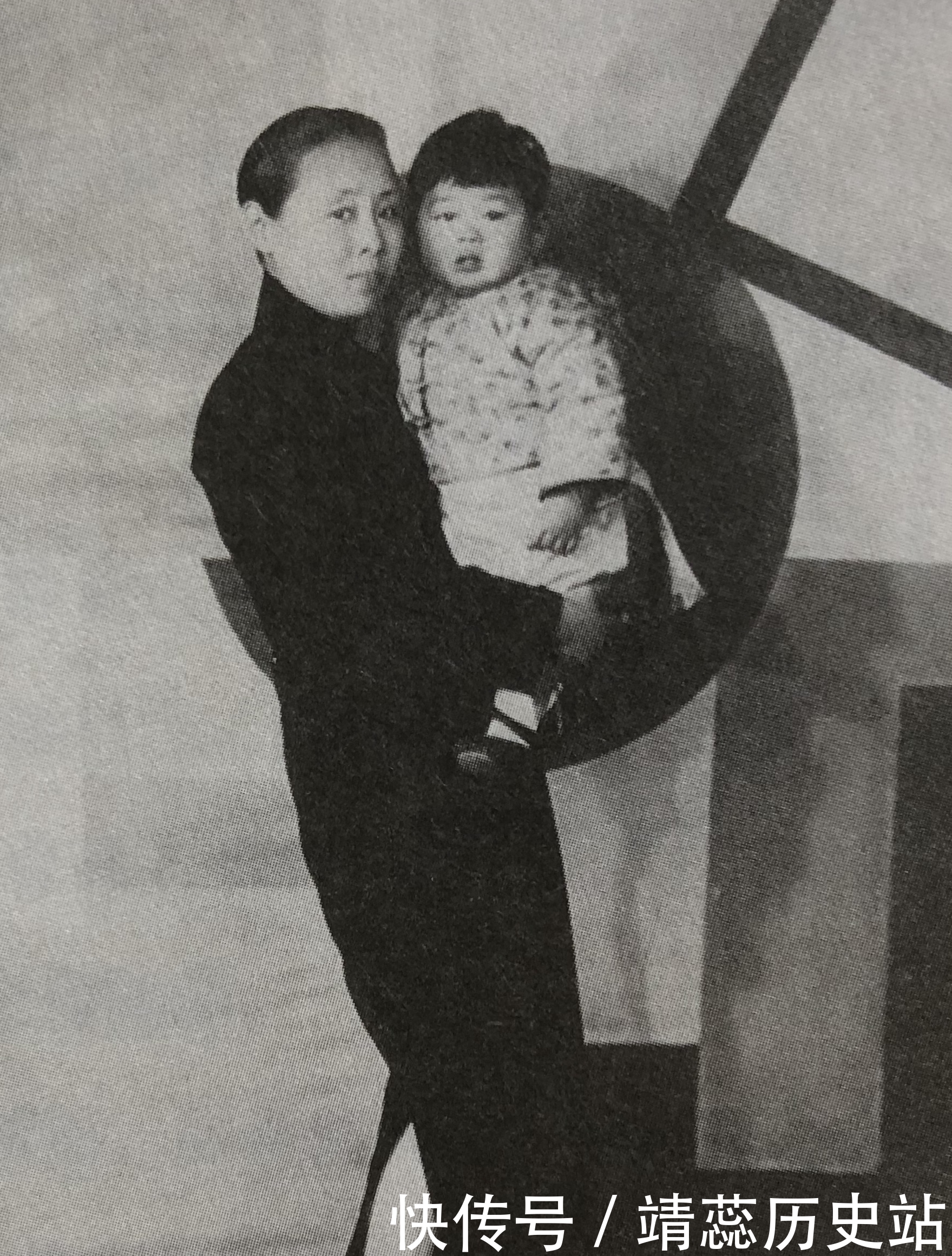 徐志摩伤她4次,她却为他做这9件大事!是爱?她的答案出人意料