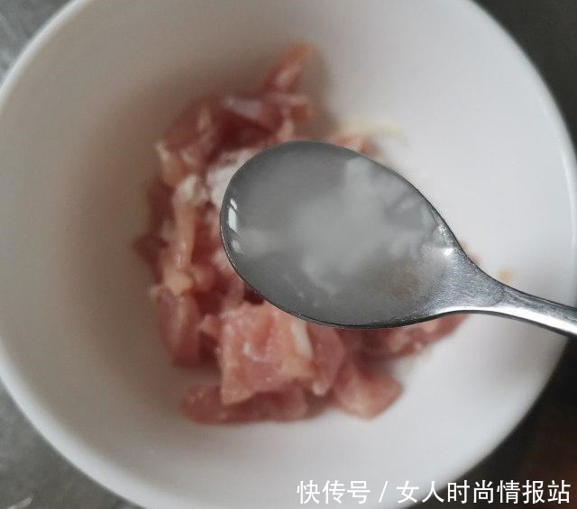 皮蛋瘦肉粥,香滑软糯,鲜美不腥!