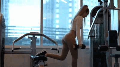 臀大肌|如何提高练臀效率？重视臀腿部的协调性，修饰臀腿比例还有益健康