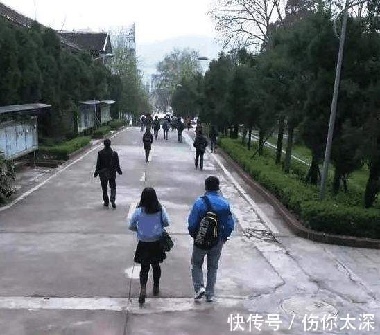 |搞笑PS系列, 把两个人p的靠近一点看上去像情侣, 大神 被发现了!