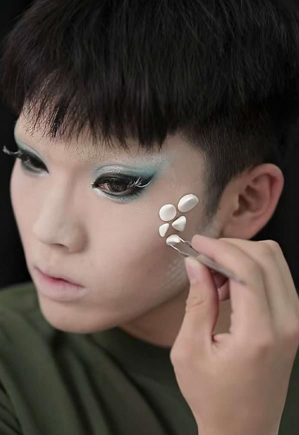 仿妆|精神小伙仿妆白蛇,开始别太任性,看到最后妥妥的女装大佬