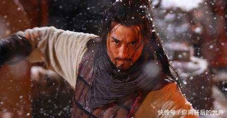 水浒传中神秘的第一高手,卢俊义见他就下跪,林冲武松不敢和他打!