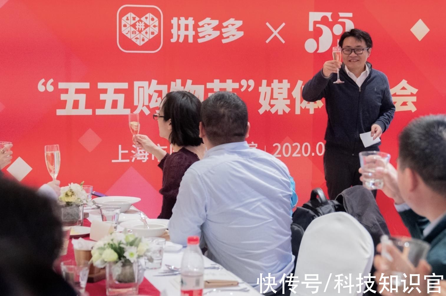 阿里巴巴|日活8亿用户反超阿里，因拒做首富捐1000亿，41岁的黄峥选择退休