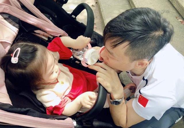 谐音|爸爸姓“母”,给女儿取得名字太过随便,上学后老师愣是叫不出口