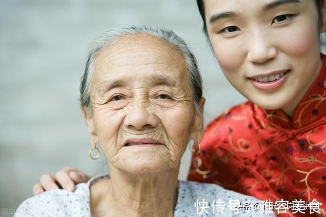 外孙女|亲情对比:奶奶和姥姥作比较?为什么很多孩子感觉姥姥更亲?