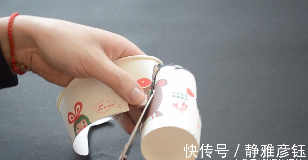 记号|一次性纸杯用完别丢了, 剪几刀, 挂在门把上超实用, 人人见了都夸好