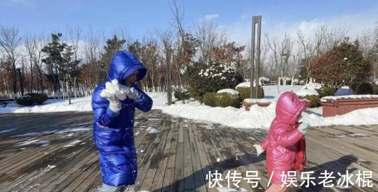 回家|国乒将回家！王楠携儿女堆雪人，还与女儿打雪仗，网友：欺负女儿