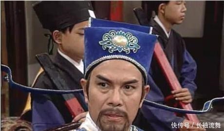 写下|小吏偷了一钱县令大怒 小吏 你能杀了我 县令写下16字 小吏被斩!