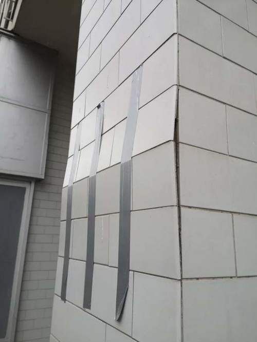 修补|胶带是万能修补工具!网友分享“超奇葩装修设计”