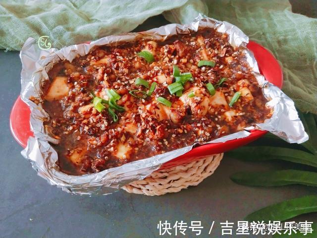 猪肉|豆腐不蒸不炒，简单一做，香辣入味，好吃过瘾，天冷越吃越热乎