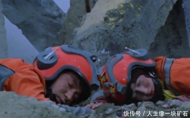 亚波|艾斯奥特曼:超兽巴拉巴实力如何?有放射性雨还打不赢艾斯?