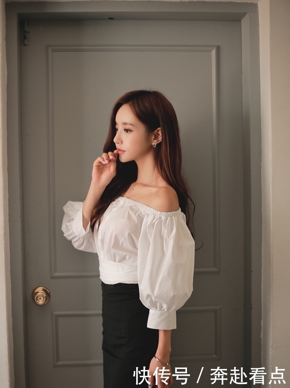 孙允珠高清美图:一字领肩香气名媛灯笼袖衬衫