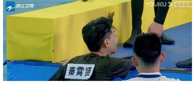 《奔跑吧》本以为秦霄贤上期表现已经够精彩，谁知新一期才是王者