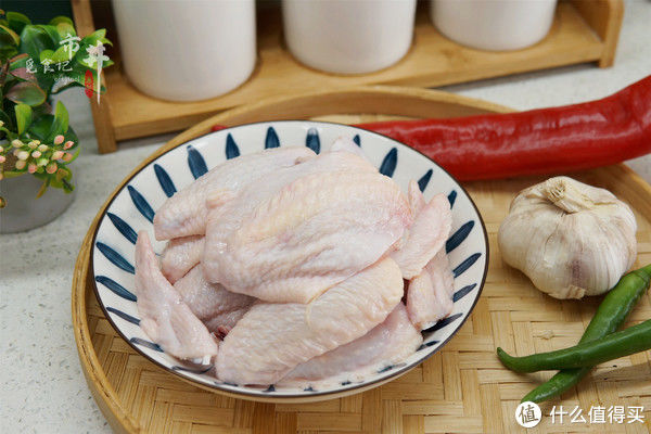 大蒜|健康饮食 篇八：天热潮湿多吃蒜，和这2样焖一锅是绝配，喷香下饭，夏天有好菜了