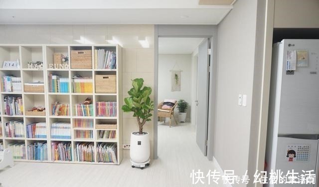 阳台上|她一家3口,住110㎡客厅坚持不买沙发,2个衣帽间!太舒服了!