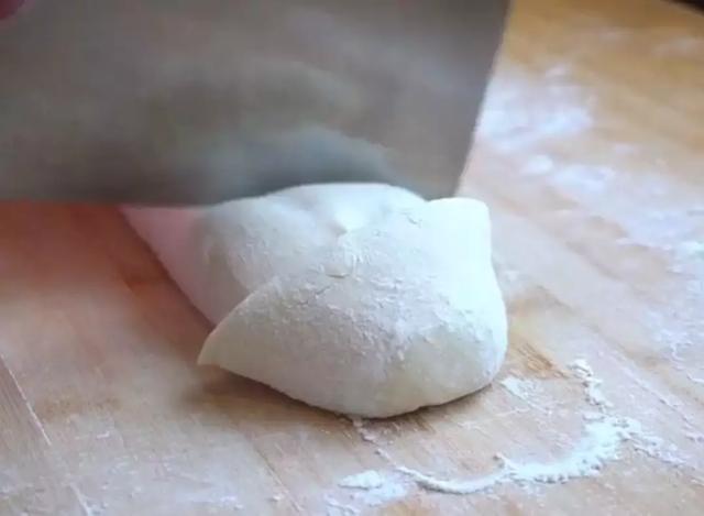 教你自制非常简单的香酥面饼,柔软又劲道,营养又美味!