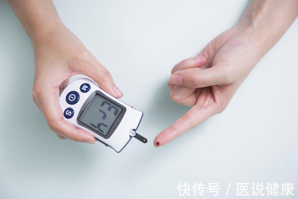 糖尿病患者|糖尿病是“懒”出来的！医生忠告：改掉4个坏习惯， 或平稳血糖