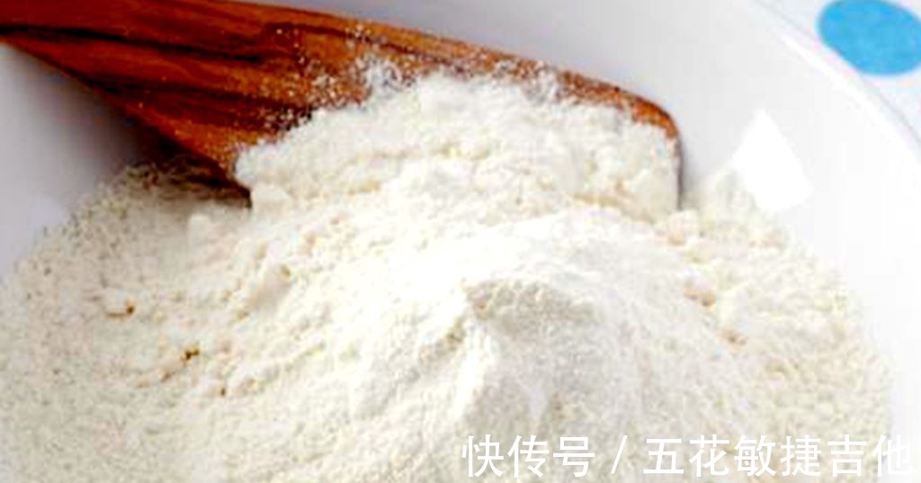 高筋面粉|同样是面粉，1355和8607区别大，我也是才知道，长知识了！