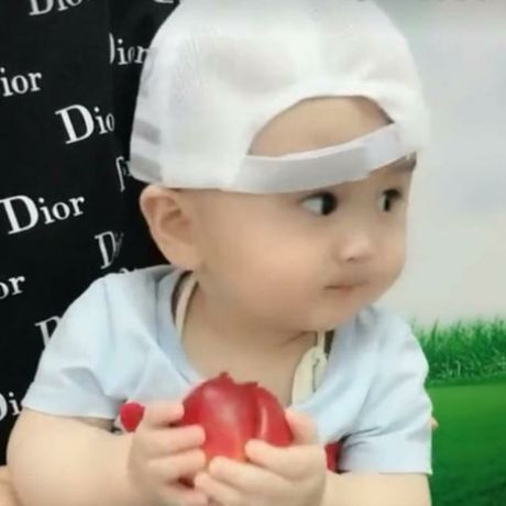 全程|2岁宝宝打针全程不哭不闹，网友：哭两声，尊重一下护士姐姐吧