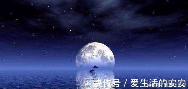 千古名句@他是盛世大唐最后的名相,被贬时写下此诗,开头就是千古名句