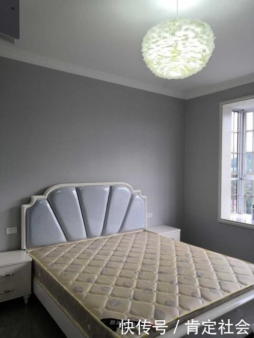 卧室|126平新房只花13万全部搞定,进门鞋柜给满分,卧室星星帘最美