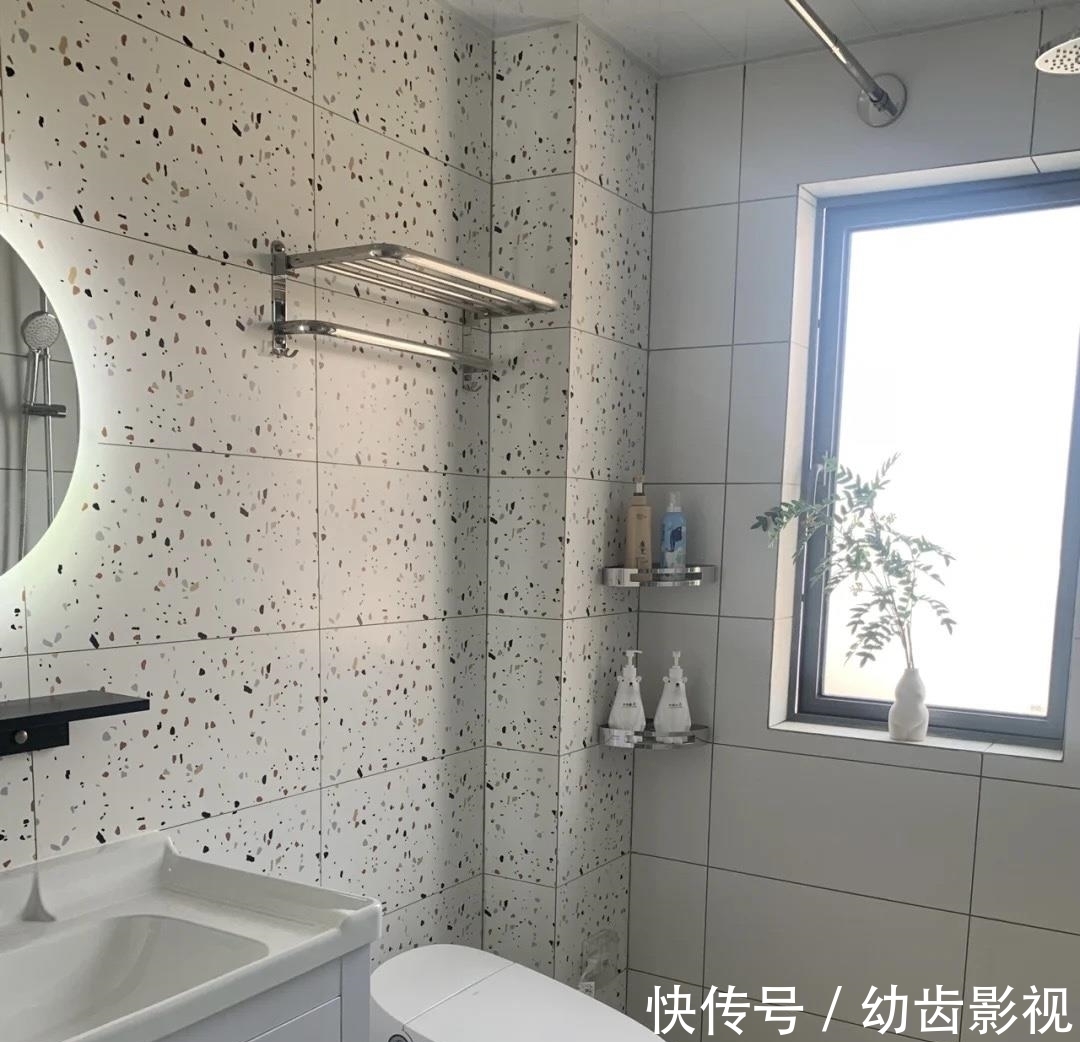 装修|三无装修“一穷二白”?她家102㎡穷装简约风,越住越舒适