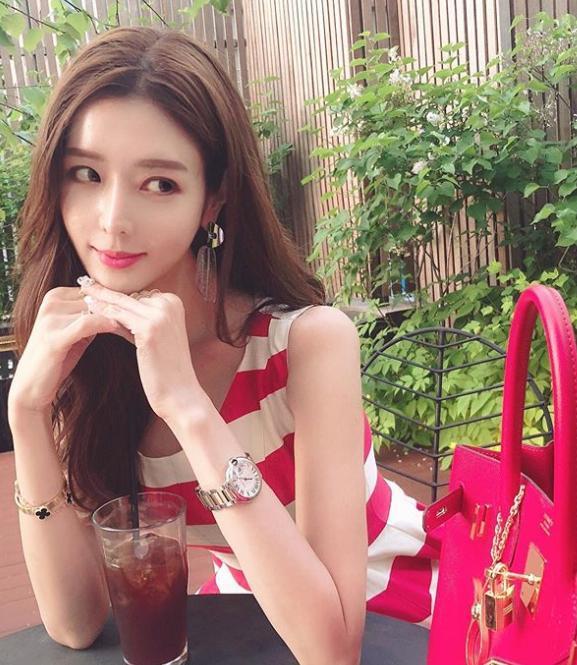 大长腿|韩国第一博主，少女颜值魔鬼身材吸粉20万，如何练同款身材