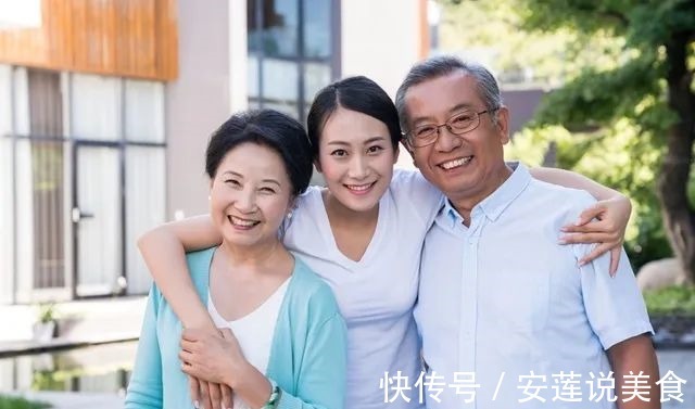 子女|三类父母到了晚年,多半不会被子女孝顺,都是自找的怨不得儿女