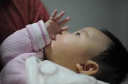 学习能力|这个动作宝宝会做的越早,说明他越聪明,将来性格也好