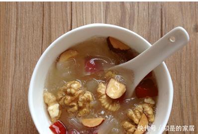 养颜|范冰冰都在喝的桃胶银耳羹,养生美容养颜羹,被俗称为,平民燕窝