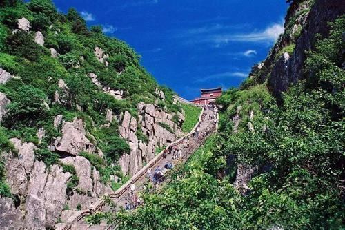 中国著名的十大名山,爬过三座算及格,全爬