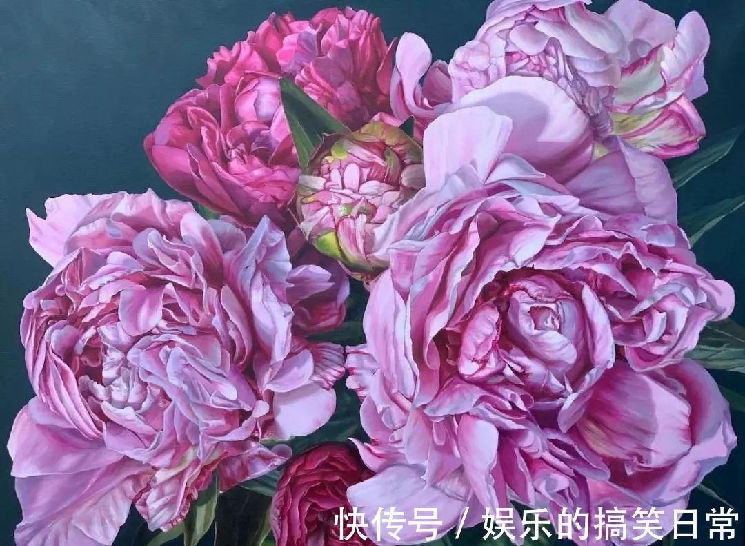 艺术家#“艳俗”的牡丹花，被这位女画家画成艺术品，感觉香气扑面而来