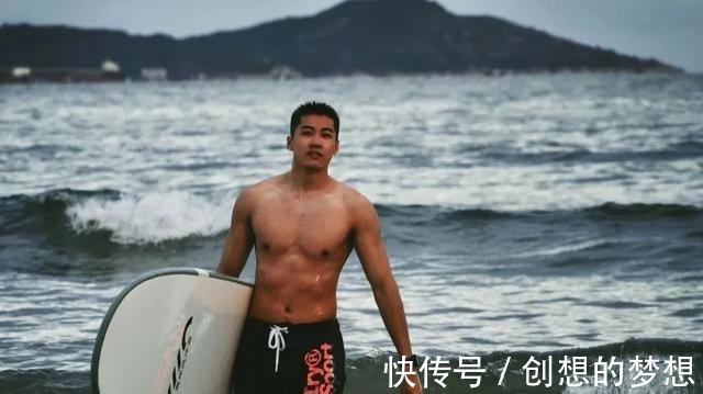肌肉|活捉一枚寸頭肌肉型男，這聲“老公”我先叫為敬！
