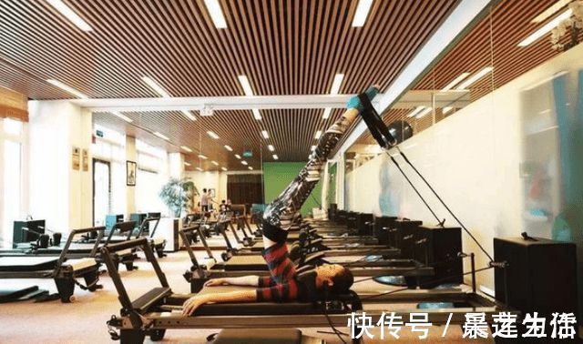 越南|越南“第一美女”有多撩人?“沙漏型”身材惹人羡,健身作用大